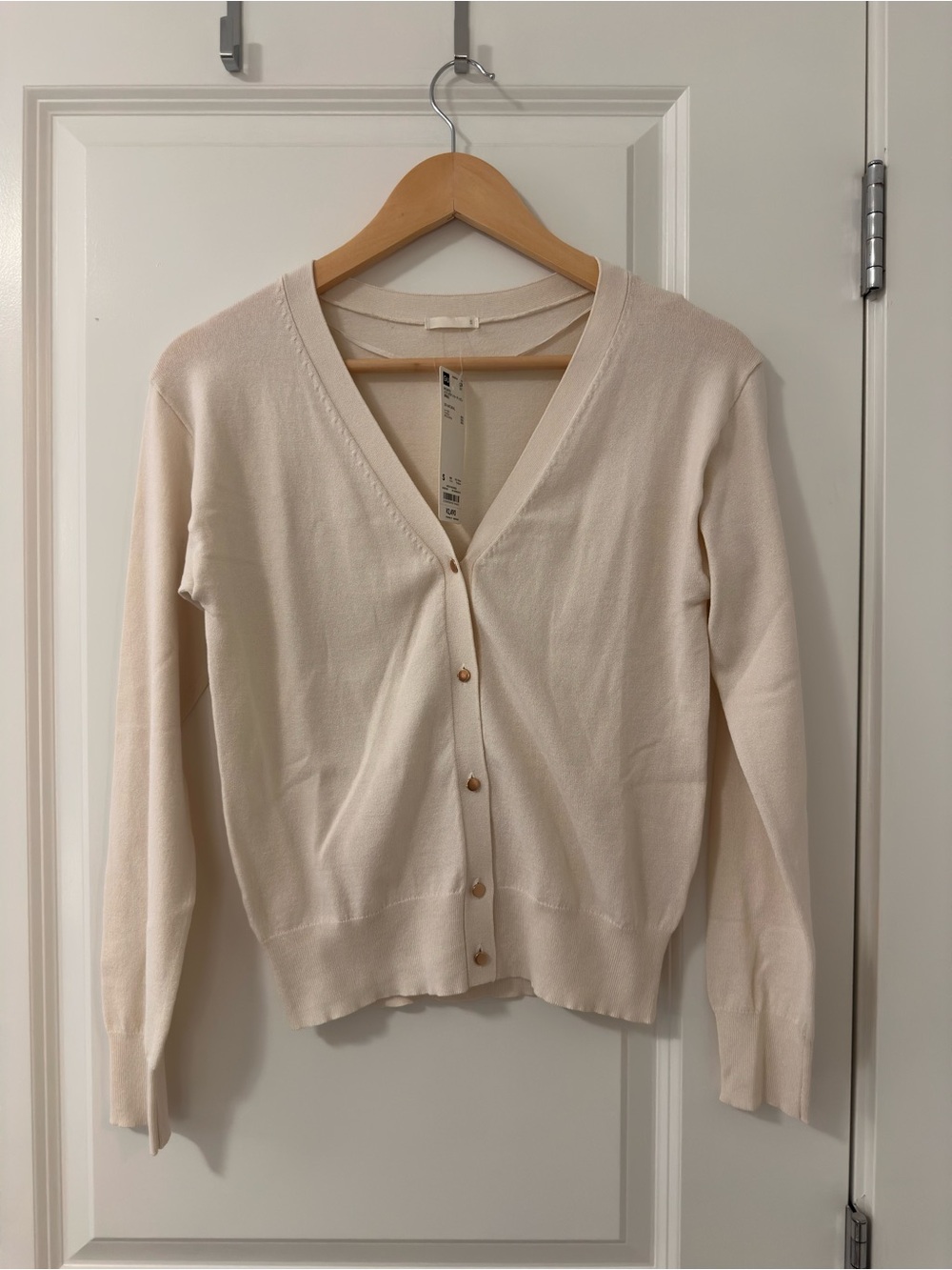 GU Cream V-Neck Button Cardigan Sweater - Women Small NWTS